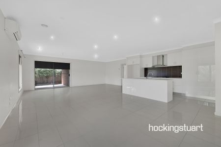 1 Cloverfield Crescent, Wollert. - Photo 2