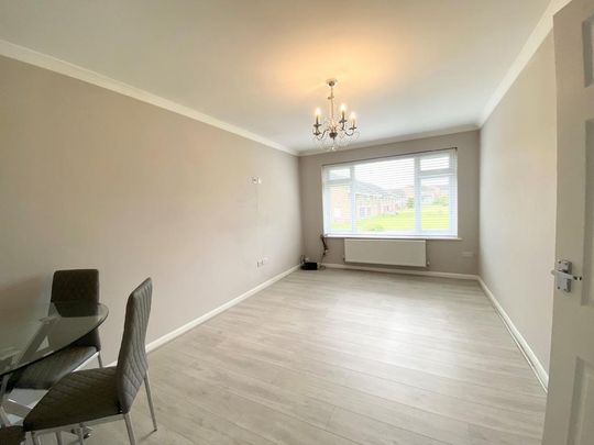 2 bedroom bungalow to rent - Photo 1