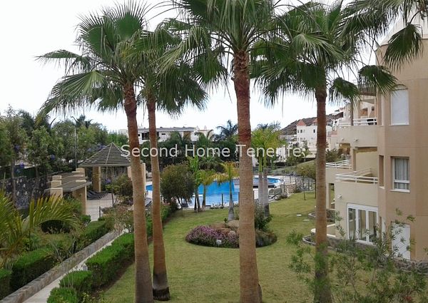 Apartment with sea views for rent in La Caleta