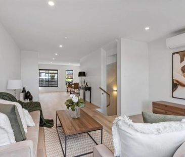 25 Warren Avenue, Three Kings - Photo 4