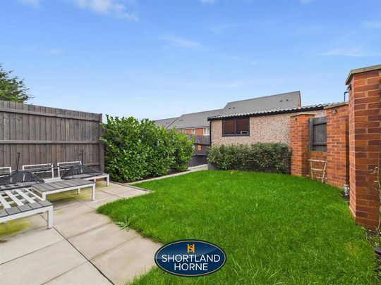 3 bedroom detached house to rent - Photo 1