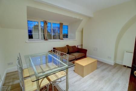 London Road, Leicester, LE2 - Photo 1