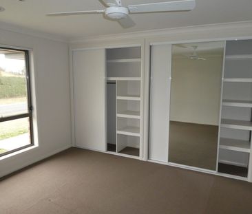 BEAUTIFUL FAMILY HOME - Photo 1