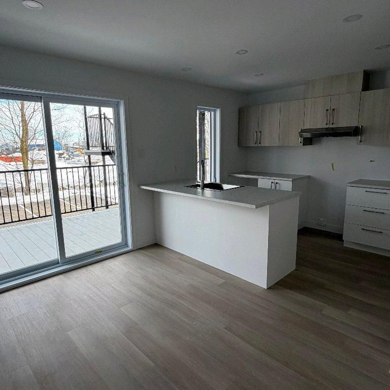 Appartement 51/2 neuf à louer - Photo 1