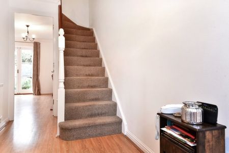 3 bedroom terraced house to rent - Photo 4