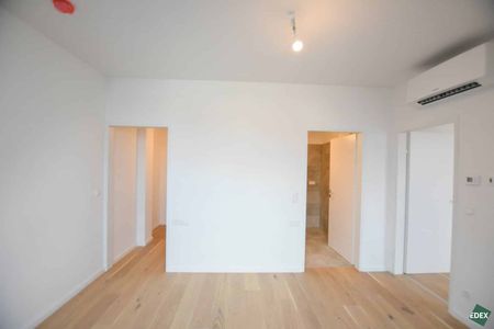 Erstbezug nach Sanierung: Schöne 2-Zimmer-Wohnung mit Top-Anbindung - Foto 2