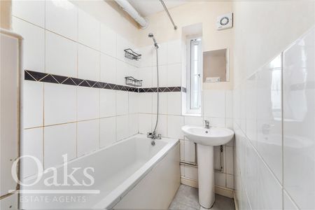 Warwick Gardens, Thornton Heath, Surrey - Photo 4