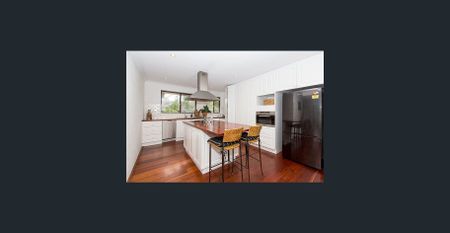 BEAUTIFULLY PRESENTED 2 BEDROOM APARTMENT - Photo 5