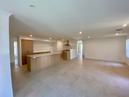 STUNNING BRAND NEW FAMILY HOME - MORE PHOTO'S COMING SOON! - Photo 5