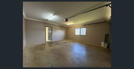 Charming Atherton Home at Unbeatable Price! - Photo 3