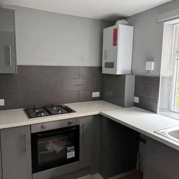 Lower Brownhill Road, Southampton, SO16 - Photo 1