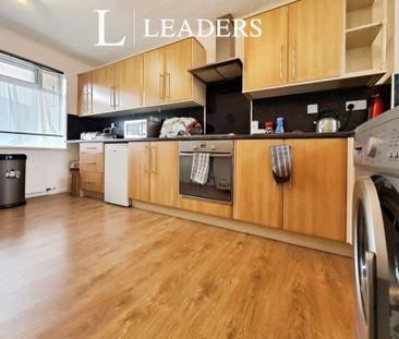 3 bedroom house to rent Pyhill, Bretton, Peterborough, PE3 - Photo 5