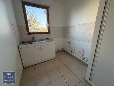 Location Appartement 3 pièces 69m² CHARENTON LE PONT 94220 - Photo 2