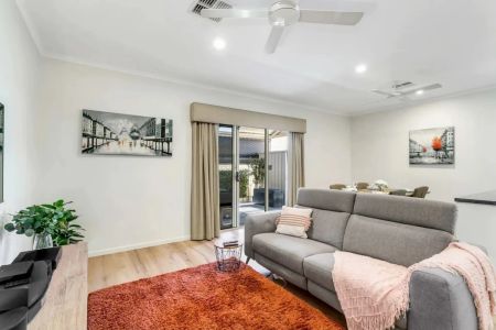 Comfortable 3-Bedroom Unit in Prime Pooraka Location - Photo 2