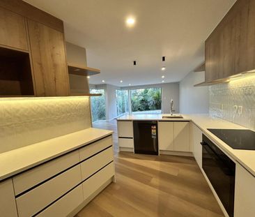 Brand New Interior - Photo 3