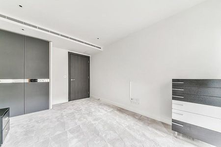 One bedroom apartment to rent in Lockside House, Chelsea Creek SW6. - Photo 4