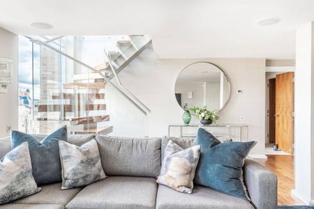 3 bedroom penthouse to rent - Photo 4