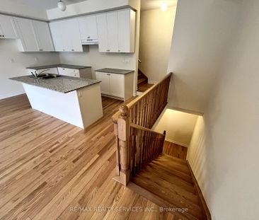 Townhouse For Lease | E8125120 - Photo 1