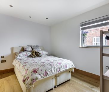 Gosport Street, Lymington, SO41 flat to rent - Photo 3