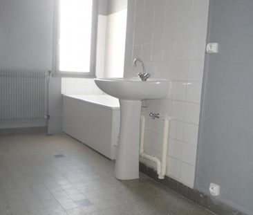 Location Appartement 3 pièces 63m² BOURGES 18000 - Photo 5