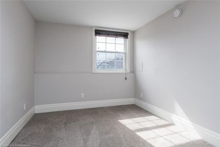 For Lease - 234 Shakespeare Drive, Waterloo, Ontario - Photo 3