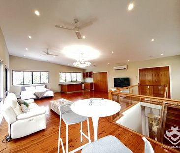 Luxury 3 storey House in central Surfers Paradise - Photo 4