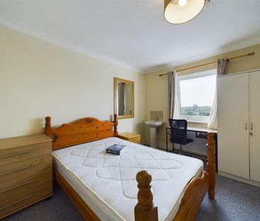 5 bedroom terraced house to rent - Photo 2