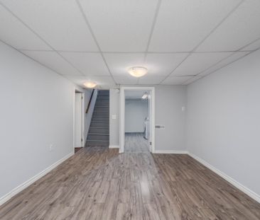 For Lease - 416 Fennell Avenue, Hamilton, Ontario - Photo 6