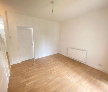 3 bedroom property to rent - Photo 1