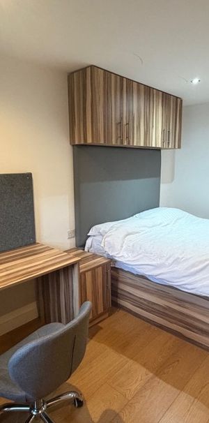 Venn Street - Photo 1