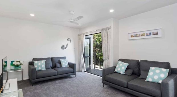 Beach Life - Semi Furnished - Photo 1