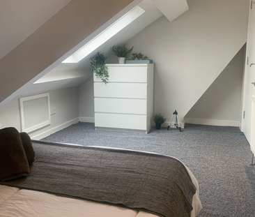 Ninth Avenue Unit 3 - Photo 4