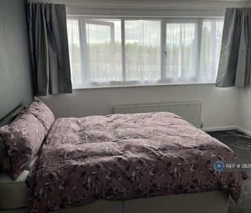 5 bedroom terraced house to rent - Photo 4