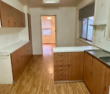 64 Orana Drive, Watsonia VIC 3087 - Photo 4