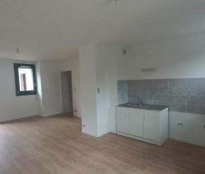 Location Appartement à VOIRON - Photo 1