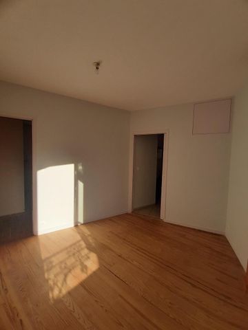 Location Appartement 2 pièces 32m² BORT LES ORGUES 19110 - Photo 4