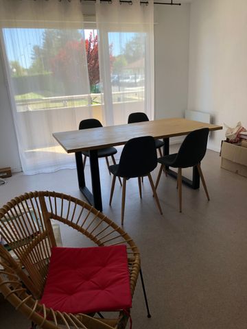 Location Appartement 2 pièces 50m² - Photo 2