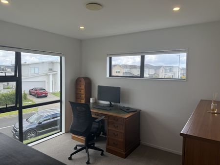 8 Orford Lane, Takanini - Photo 2