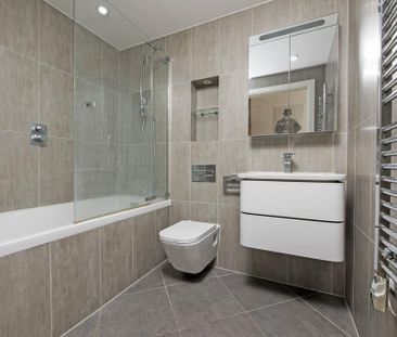 2 bedroom flat to rent - Photo 6