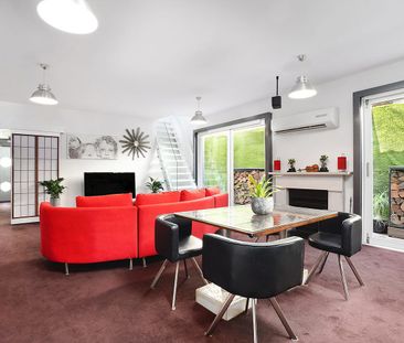 SENSATIONAL JAPANESE INSPIRED MASTERPIECE! - Photo 2