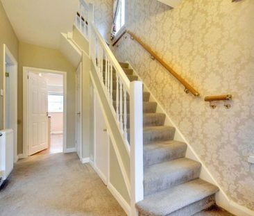 3 bedroom semi-detached house to rent - Photo 2