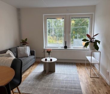 Farsta - 2rok - tillsv - 12.650kr/mån - Photo 1