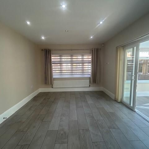4 bedroom detached house to rent - Photo 1