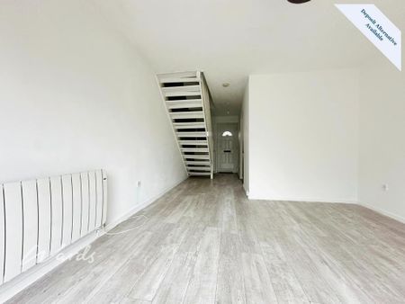 2 bedroom semi-detached house to rent - Photo 2