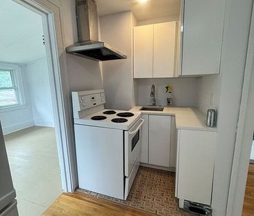 For Lease - 1395 Dougall Avenue Unit# 2, Windsor, Ontario - Photo 1