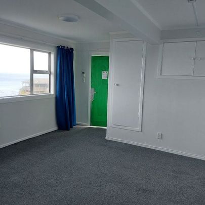 Beautiful 1 bedroom flat with breathtaking views - Photo 1