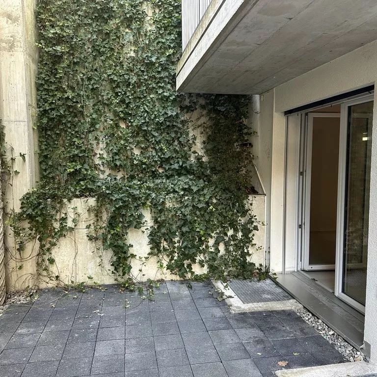 Beau studio avec terrasse - Photo 1