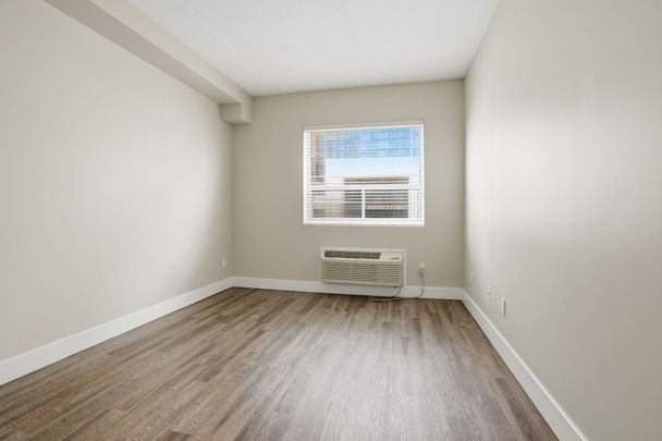 For Lease - 149 MAIN Street Unit# 309, Hamilton, Ontario - Photo 1