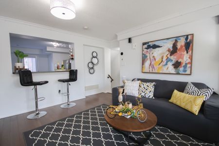 For Lease - 3200 Bentley Drive Unit# 9, Mississauga, Ontario - Photo 4