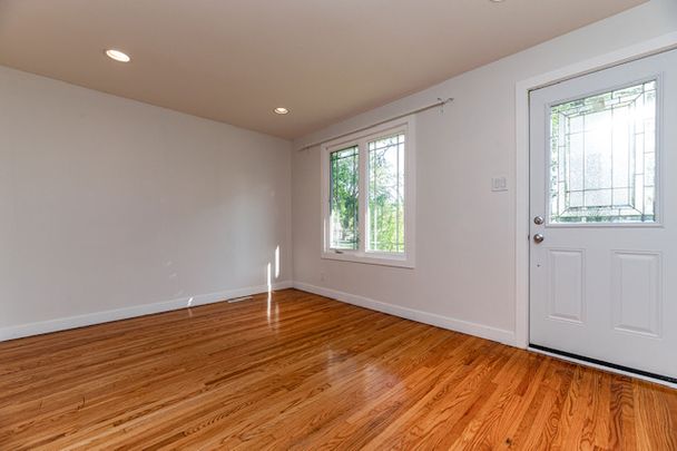 706 Manhattan - Photo 1
